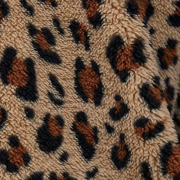 TORRID LEOPARD FAUX FUR ZIP JACKET😍 brand new! - Picture 6 of 8